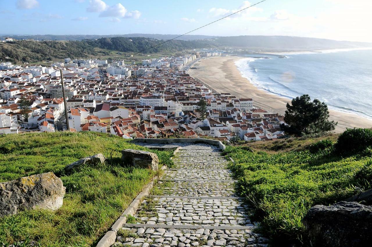 Carol House * Nazaré